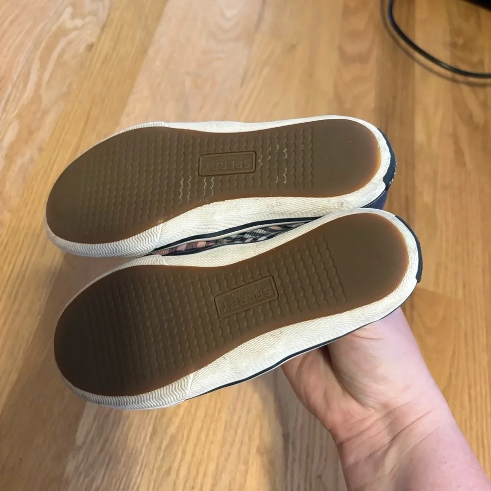 Sperry Navy Plaid Canvas Boat Shoes with Pink Accents Sz 1